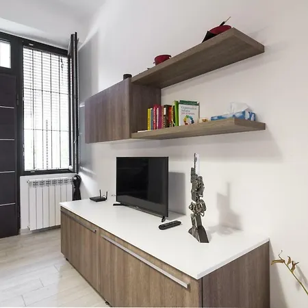Legnone Flat Lägenhet